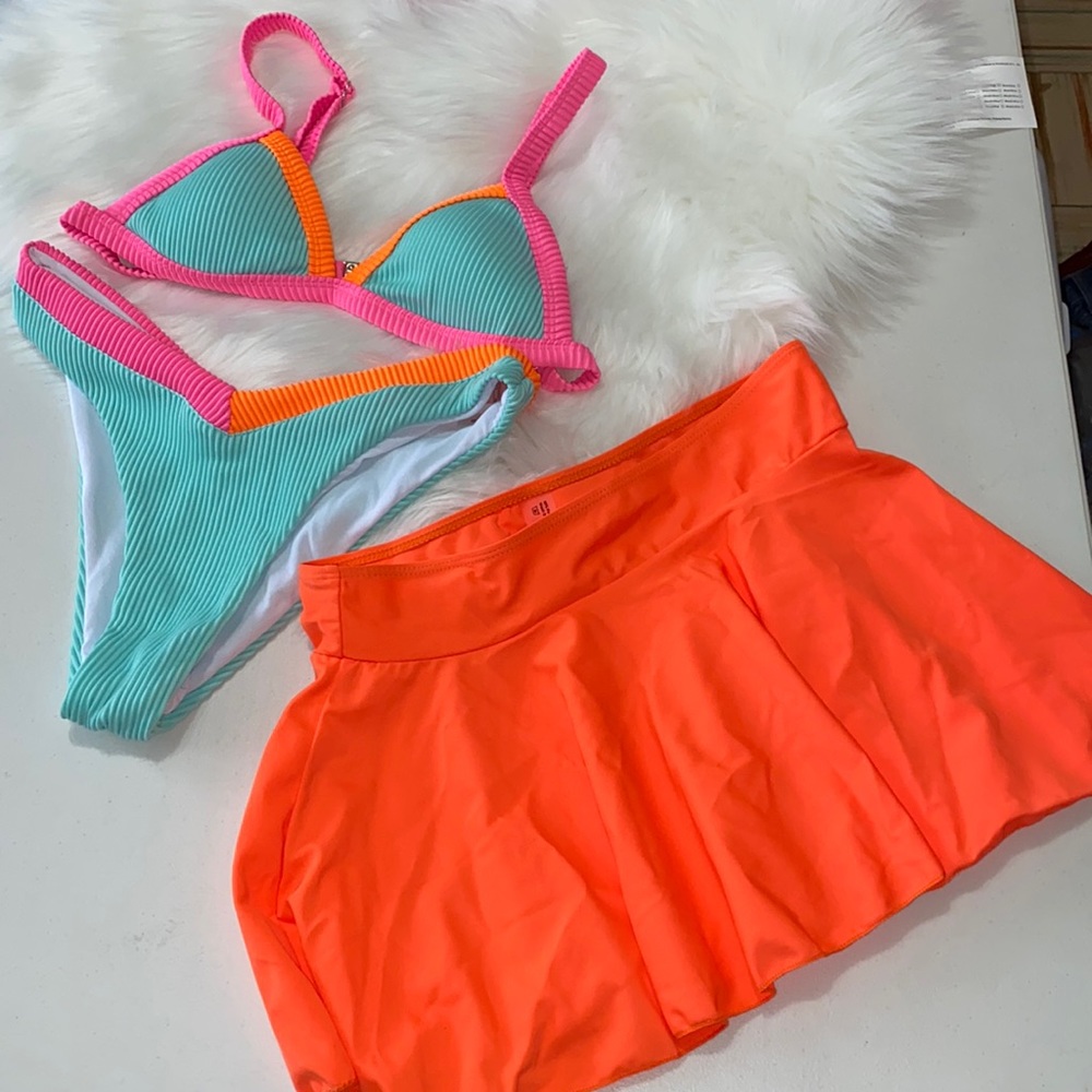 Ribbed 3Pc. Bikini with Skirt size S/XS